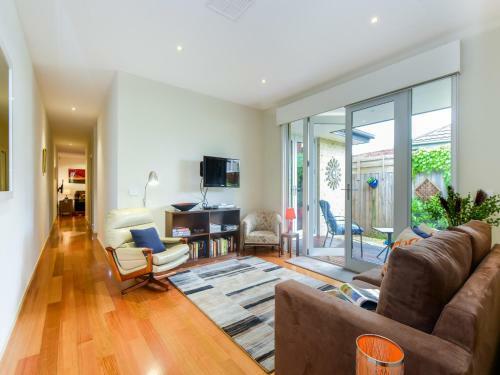Boutique Stays - Seventh Street