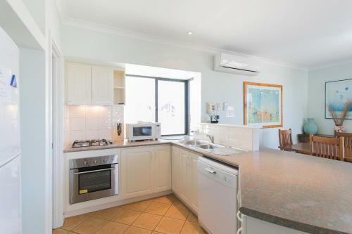 Villa Seahaven By Rockingham Apartments