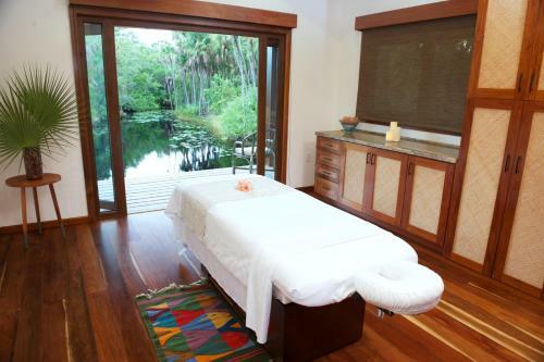 Hotel Na�a Resort And Spa