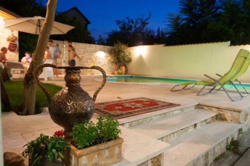 Hostal Villa Mike