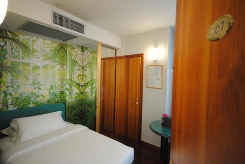 Hotel Business
