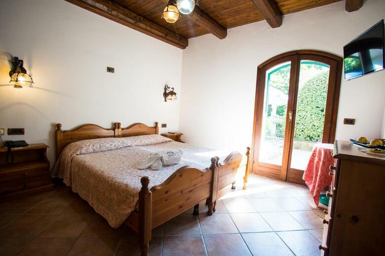 Hotel Lago Bin