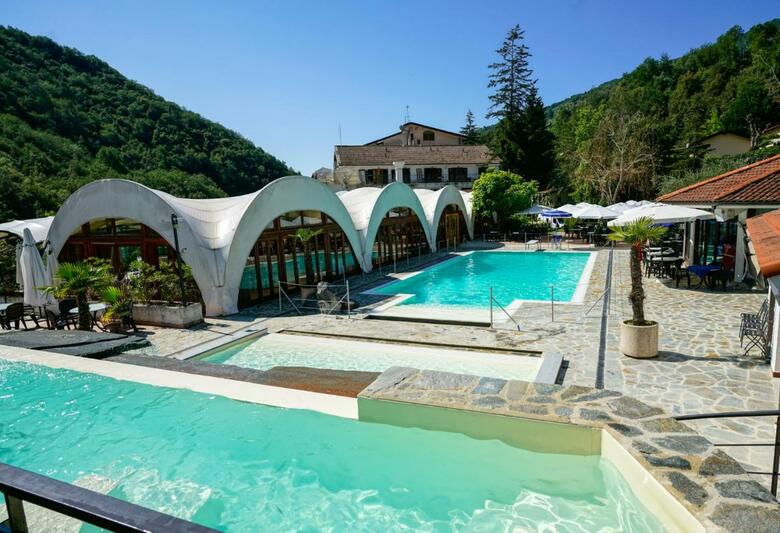Hotel Lago Bin
