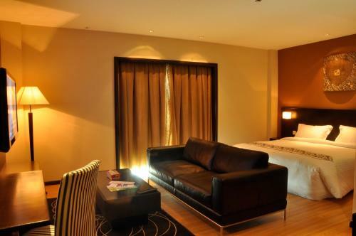 Tat Place Hotel