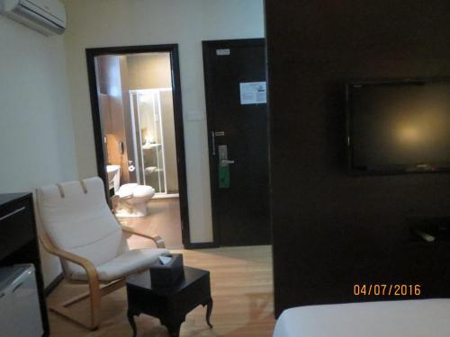 Tat Place Hotel