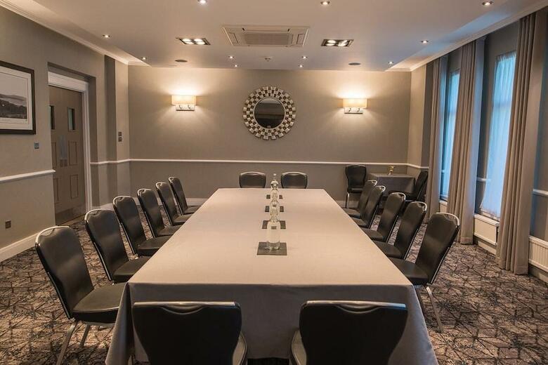 Rosslea Hall Hotel