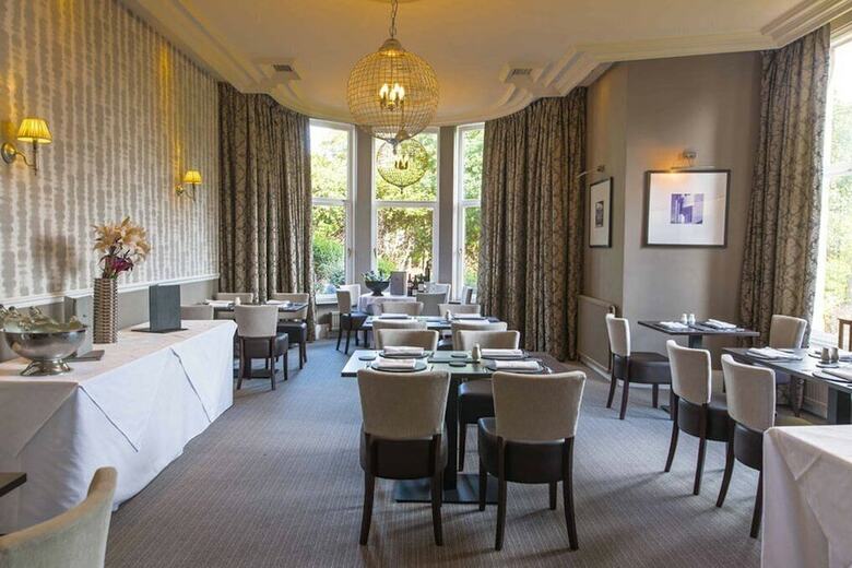 Rosslea Hall Hotel