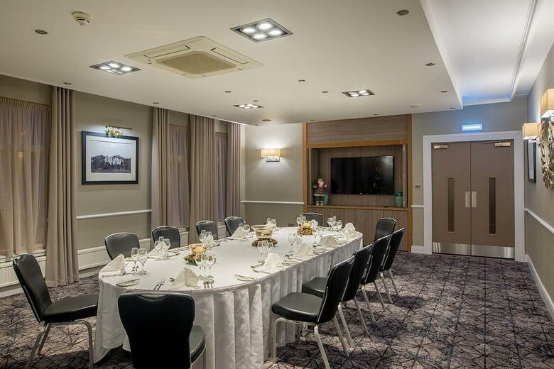 Rosslea Hall Hotel