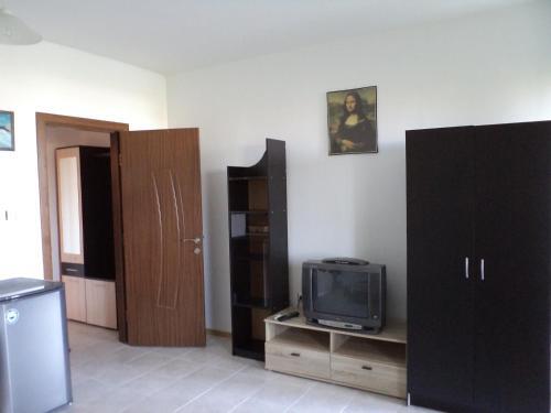 Apartments In Sunny Hill 3 Complex