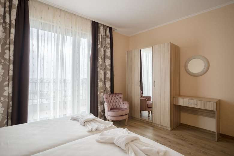 Gardenia Beach Palace Aparthotel