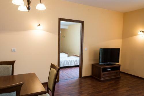Port Palace Apartments