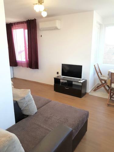 Mariya's Apartments