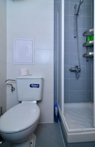 Lazykey Suites - Cozy Apartment With Mountain View