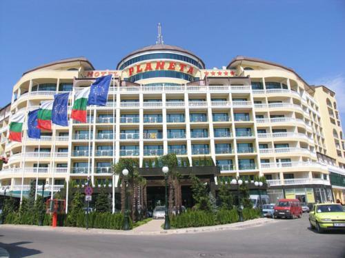 Miramar Front Beach Self Catering Apartments