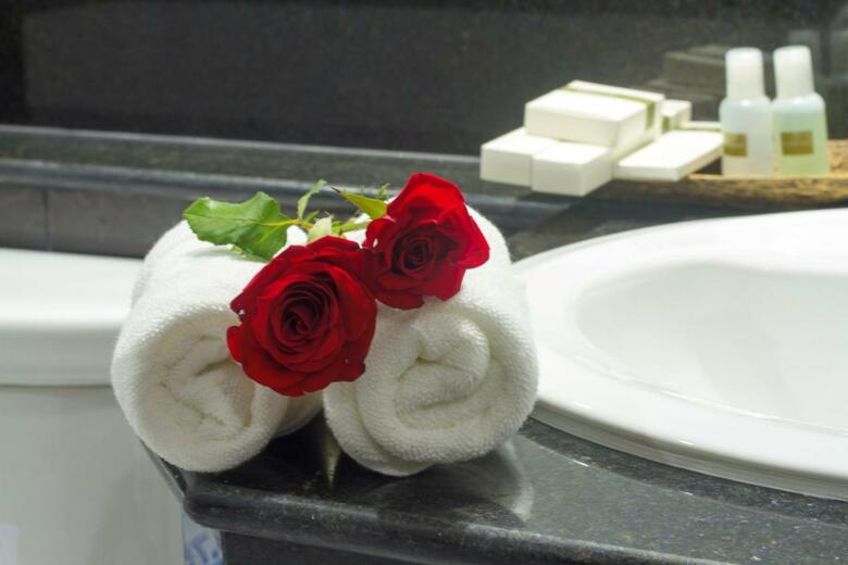 Rose Emerald Hotel