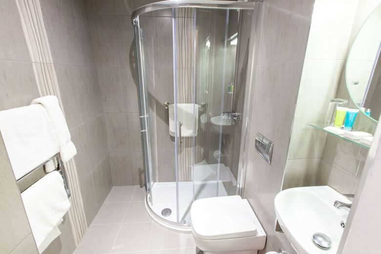 Best Western Plus White Horse Hotel