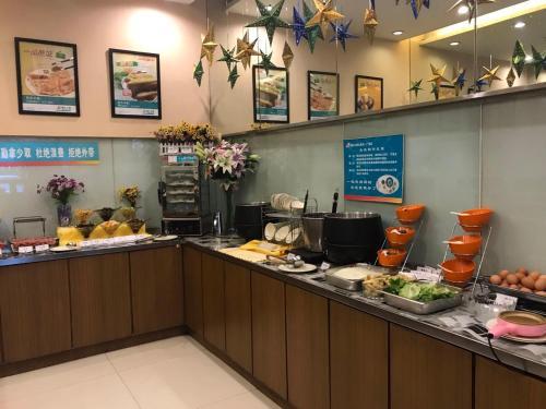 Hotel Jinjiang Inn Tiayuan Wuyi Square