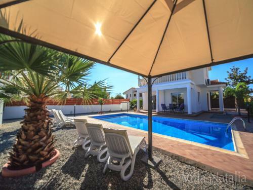 Villa Natalia Coral Bay