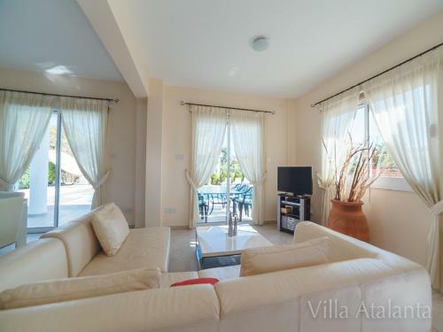 Villa Natalia Coral Bay