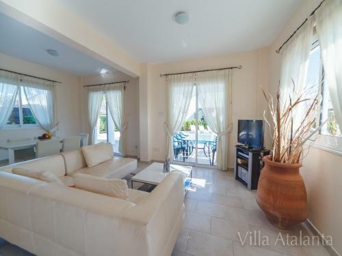 Villa Natalia Coral Bay