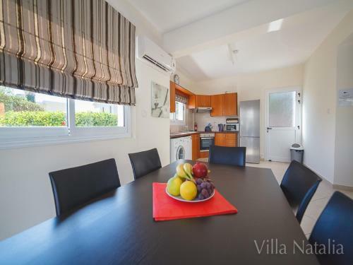 Villa Natalia Coral Bay