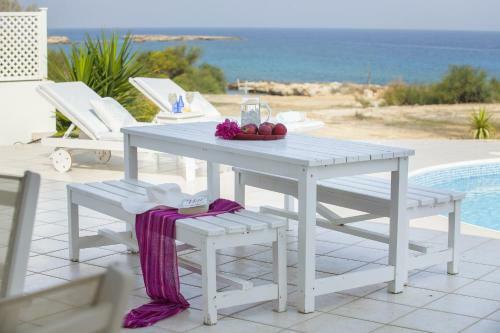 Mimoza Seafront Villa