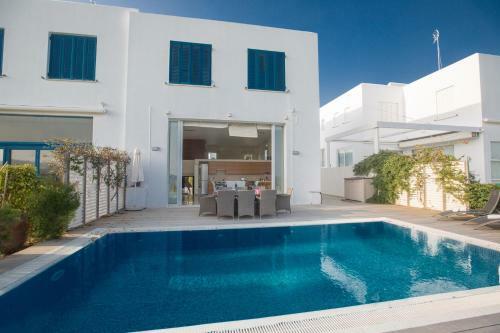 Leana Front Line Villa