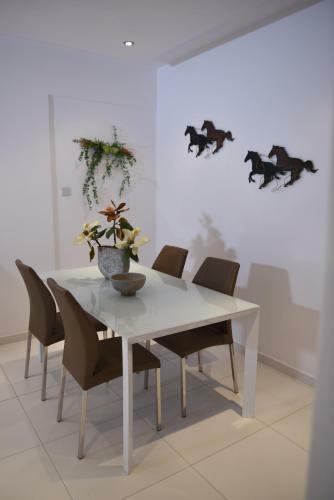In City Deluxe Apartments