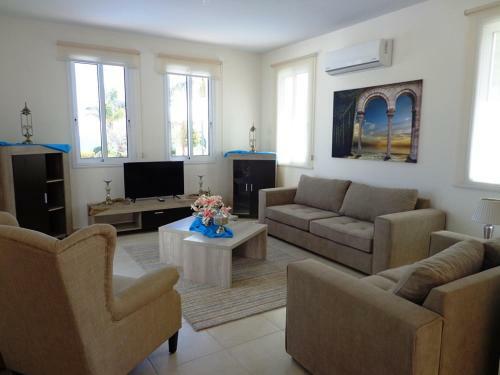 Latchi Riviera Beach Villa No.2
