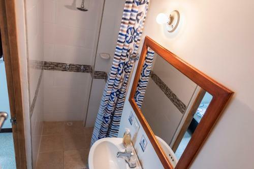 Bed & Breakfast Guest House Poblado-manila