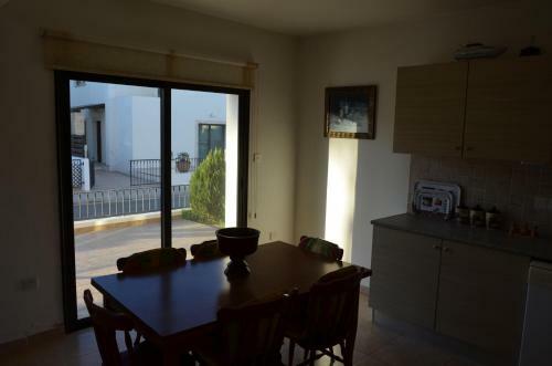 Holiday Home Kennedy Ave 200/15