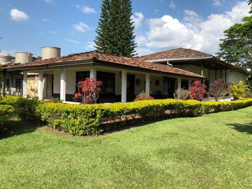 Agroturismo Finca La Bella