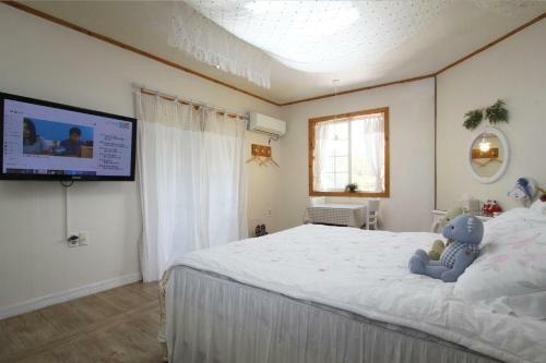 Yellow Star Pension