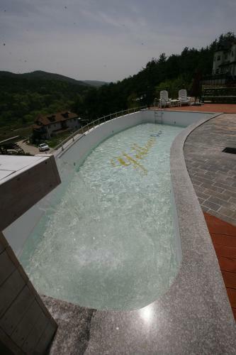 Yellow Star Pension