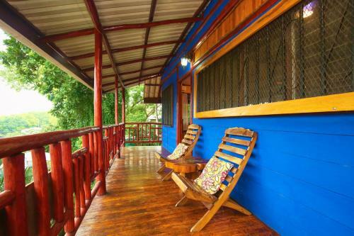 Hostal Tico Adventure Lodge