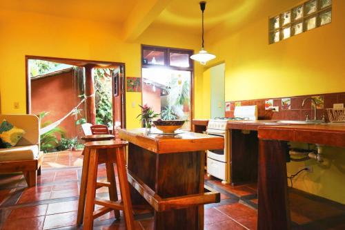 Hostal Tico Adventure Lodge