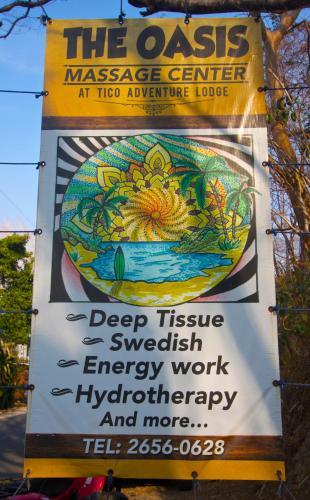 Hostal Tico Adventure Lodge