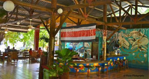 Hotel Roca Verde Beachfront
