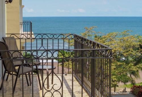 Apartamento Ocean Terrace, Beachfront- A505