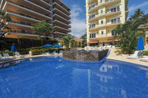 Apartamento Ocean Terrace, Beachfront- A505