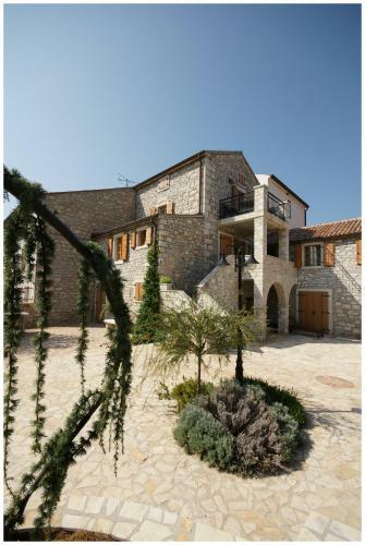 Apartments Villa Stapo