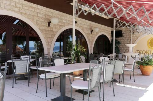 Hostal Twin Room Podstrana 10302b
