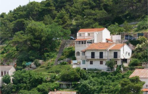 Apartment Pucisca With Sea View II