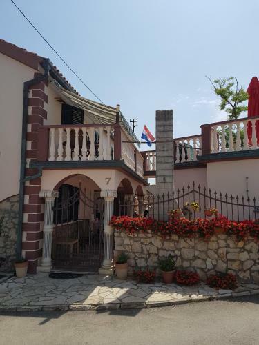 Apartments Daila Privlaka