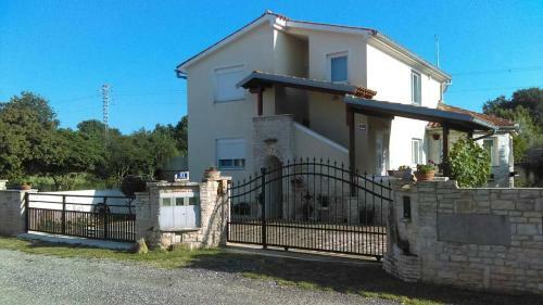Apartman Zelena Oaza Sisan