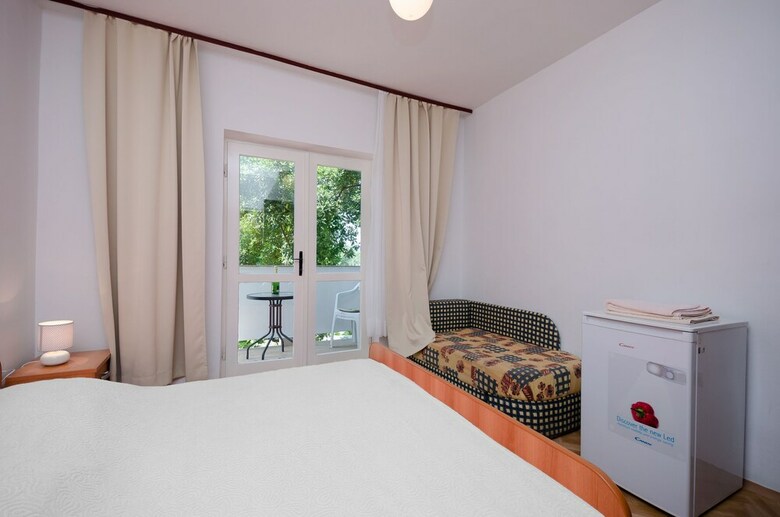 Hostal Rooms Marica