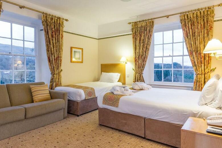 Hotel Legacy Royal Victoria