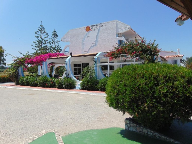 Hotel Nirvana Beach