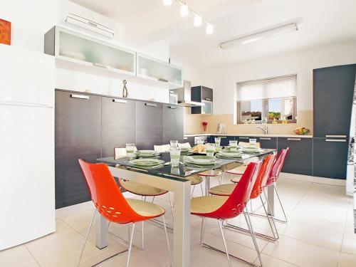 Villa Kapparis Avenue 70