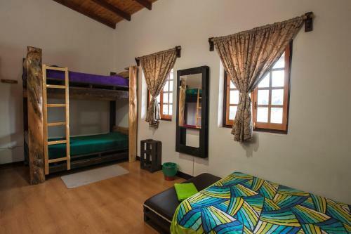 Albergue Casa Hospedaje La Bohemia